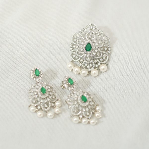 Emerald Stone Jhumka & Pendant Set